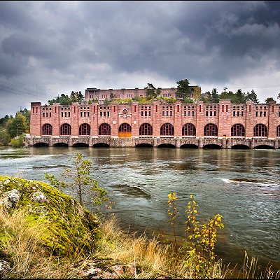 LR_70F2676 Olidan power station on the Göta Älv River